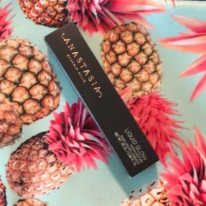 Anastasia Liquid Glow Highlighter